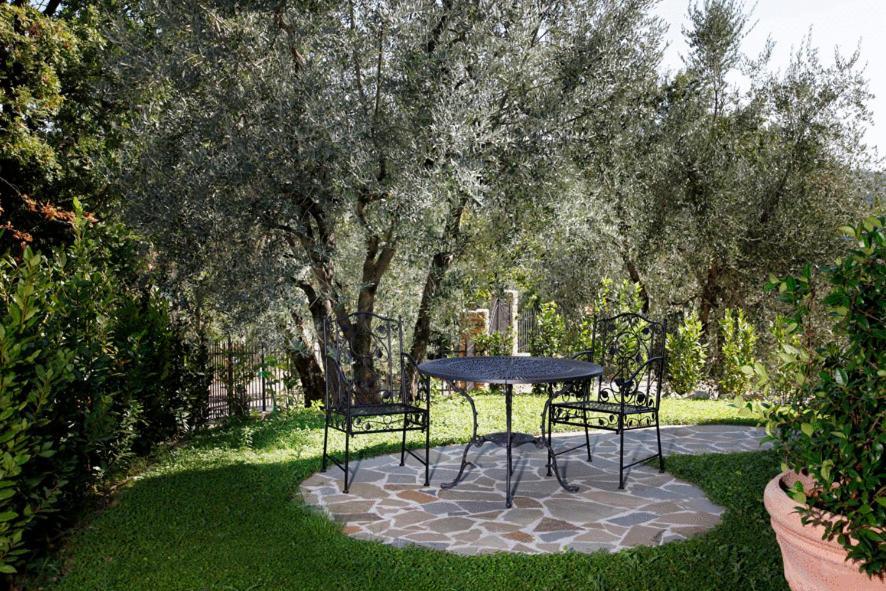 Hotel Relais Colline San Biagio Bacchereto Habitación foto